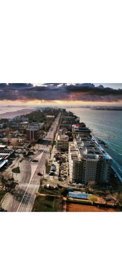 Deluxe Lake View Mamaia Exteriér fotografie