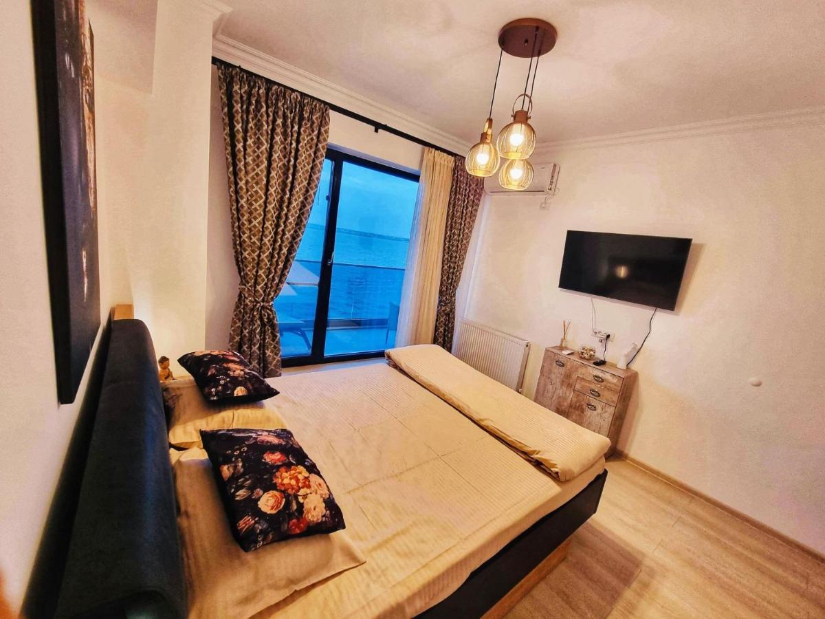 Deluxe Lake View Mamaia Exteriér fotografie
